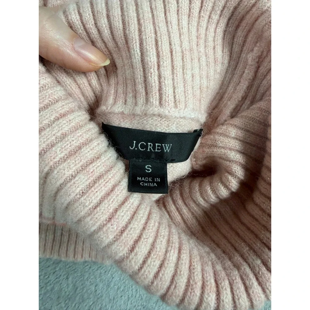 J. Crew crew pink
